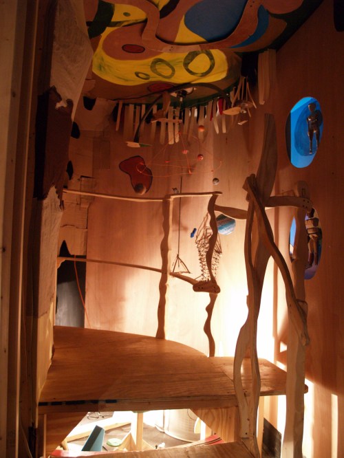 Universe Room, a maze-like entrance including sound and kinetics.  